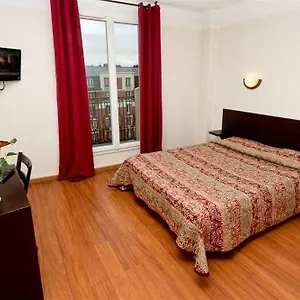 2* Отель Hipotel Printania Maraichers