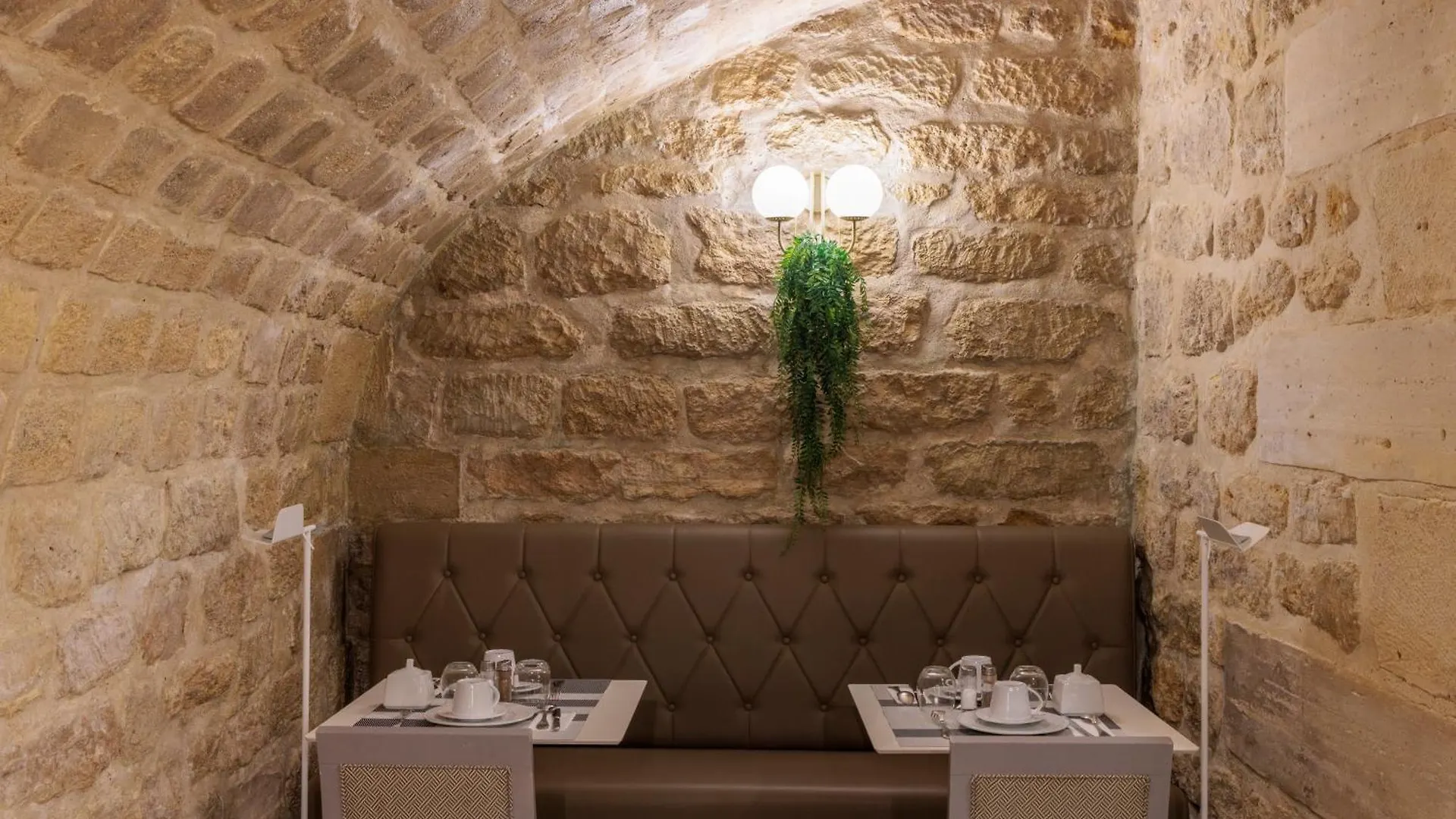 Hotel Saint Martin Bastille Paris