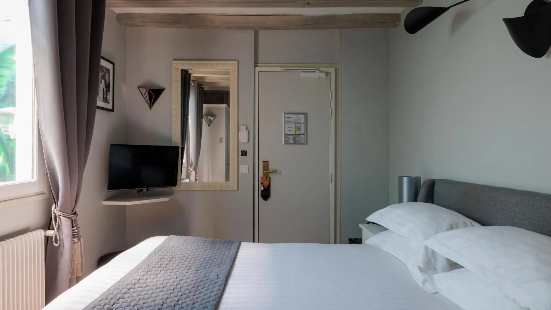 Hotel Saint Martin Bastille Paris