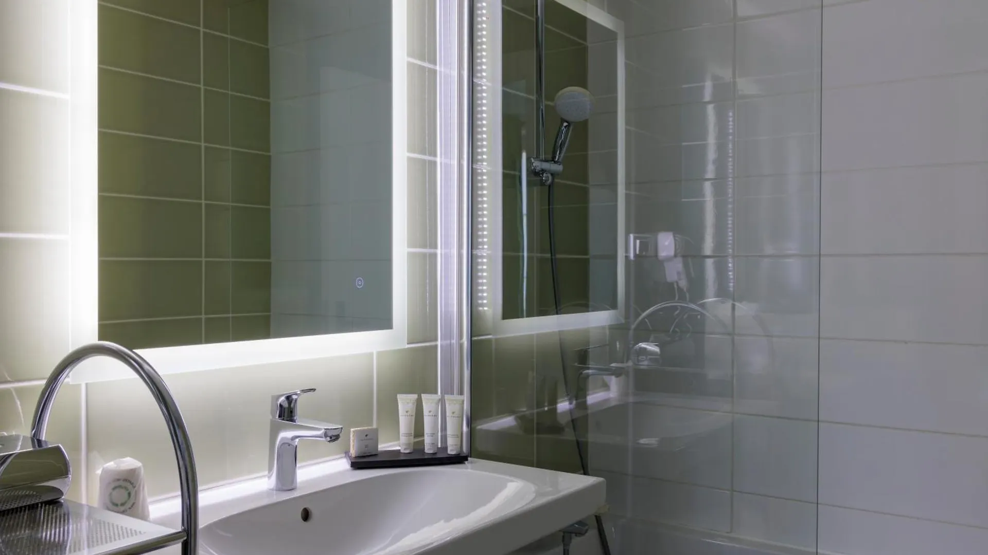 Hotel Saint Martin Bastille Paris